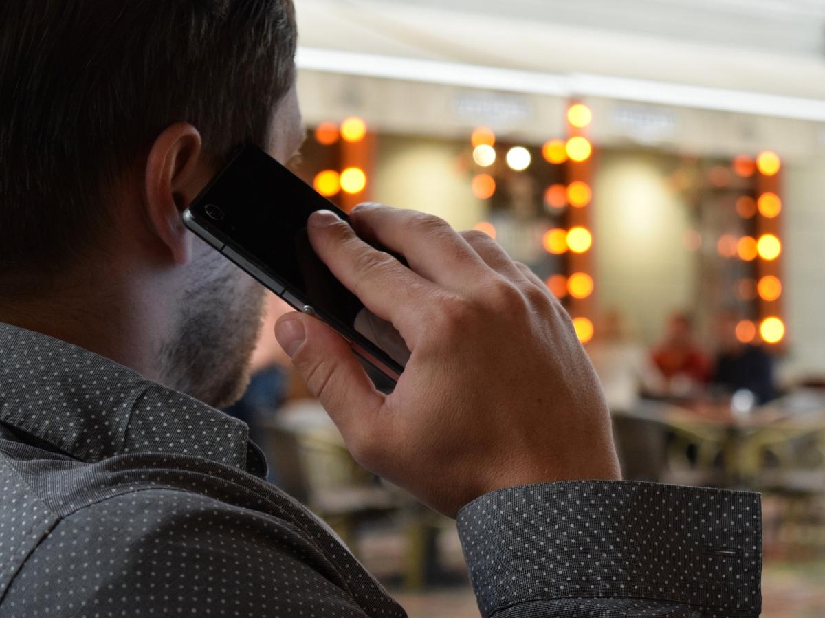 Nie ufajmy takim telefonom!