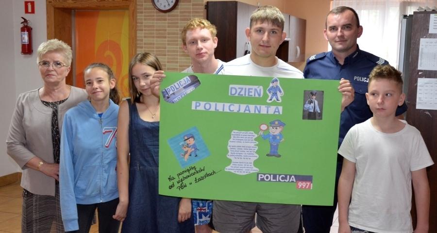 Policja z młodzieżą