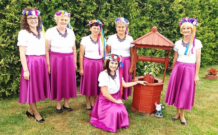 Popularyzują nasz folklor po polsku i angielsku