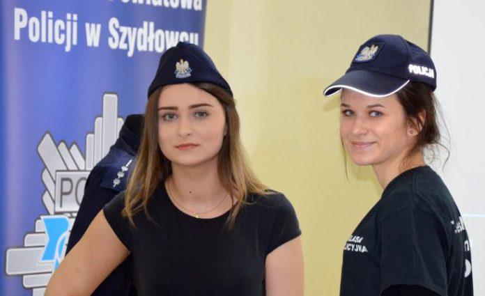 Poznali tajniki policji