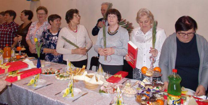 Kobiety świętowały w świetlicy