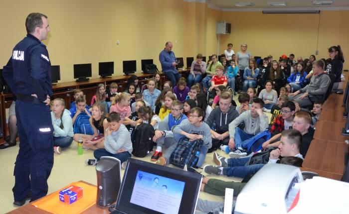 Jak unikać internetowych zagrożeń?...