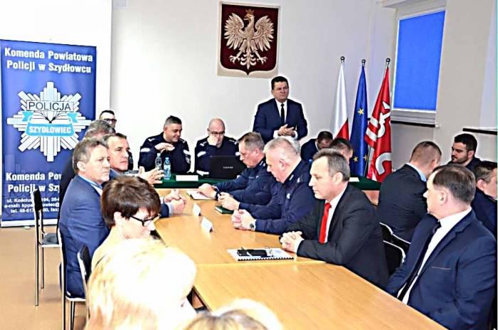 Społeczeństwo czuje się bezpiecznie...
