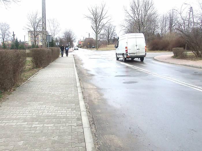 Śliskość, mgły i wzmożona ostrożność