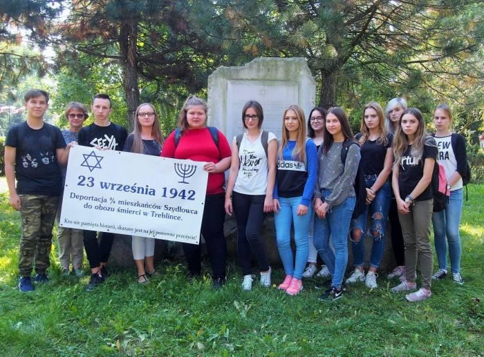 Uczcili 76 rocznicę likwidacji szydłowieckiego getta