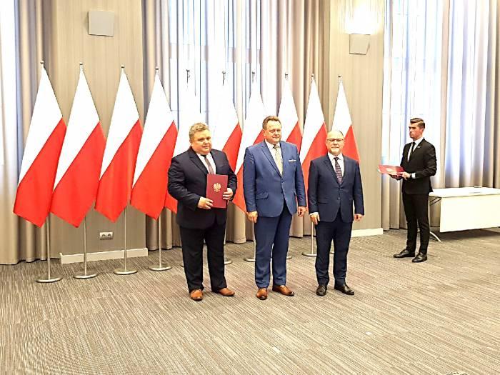 520 tys. z ministerstwa
