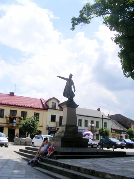 Ludew, Skrzyniarz, Nojek i Kapturski