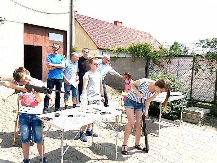 Zwiedzali i strzelali