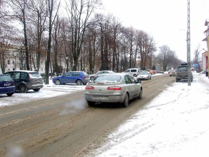 Poślizgi i nieostrożność kierowców...