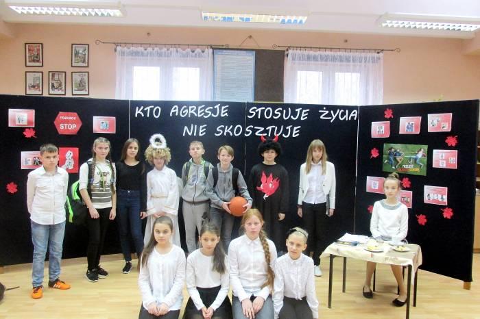 Kto agresję stosuje, życia nie skosztuje...