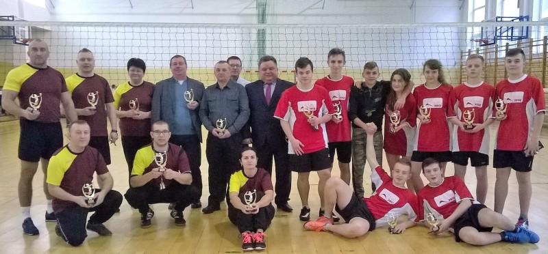 Pokazowy mecz w piłkę siatkową