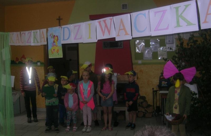 Z kaczką dziwaczką w tle