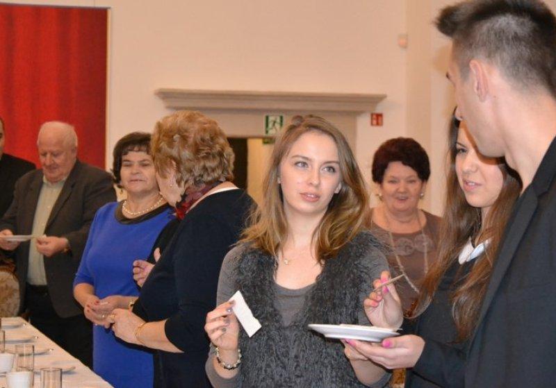 Seniorzy i młodzież