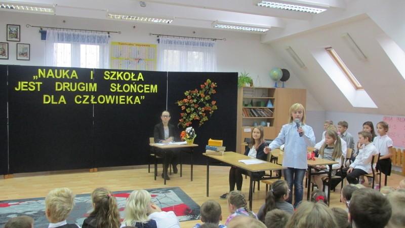 Szkolna uroczystość