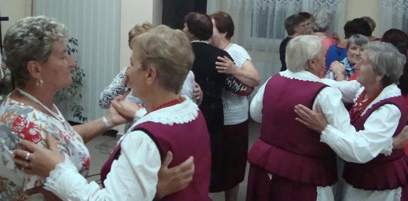 Integrują i kultywują