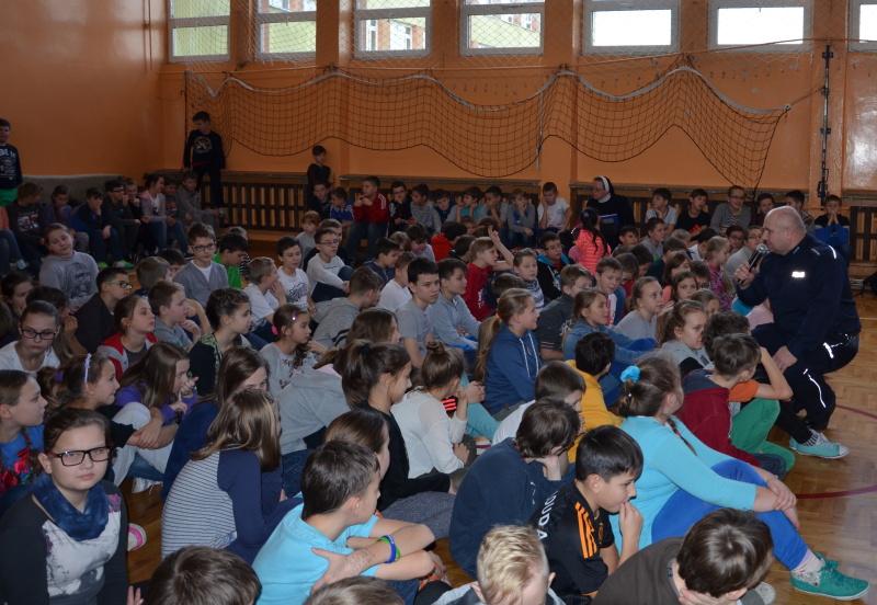 Prewencyjnie i edukacyjnie