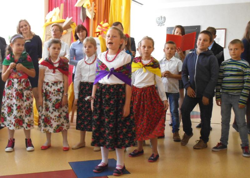Nagrody, humor i piosenki