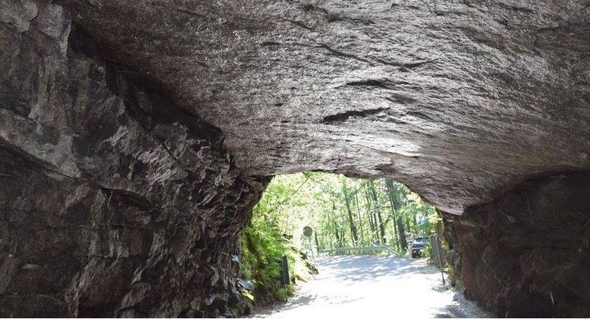 Skalny Tunel - Michałowice