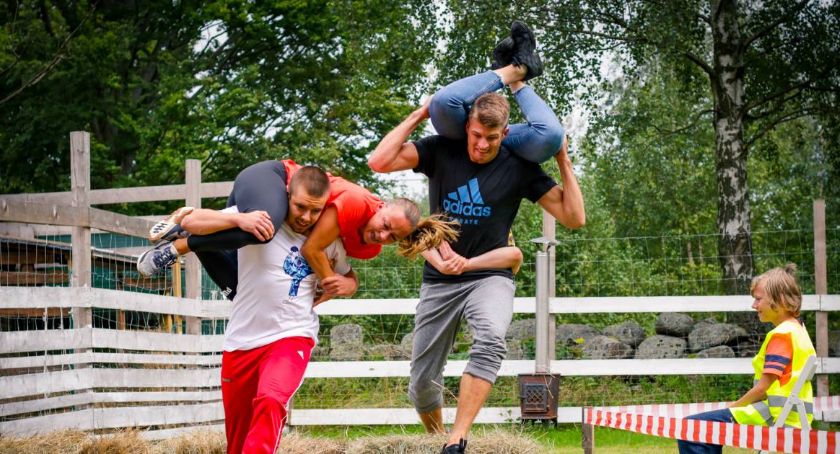 Bieg z żoną na plecach w lapońskiej wiosce Kalevala - tytuł Mistrzów Polski dla wrocławian!