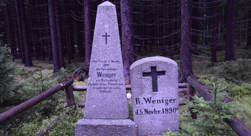 Pomnik leśniczego Wenigera - Śmierć na Rozdrożu Izerskim
