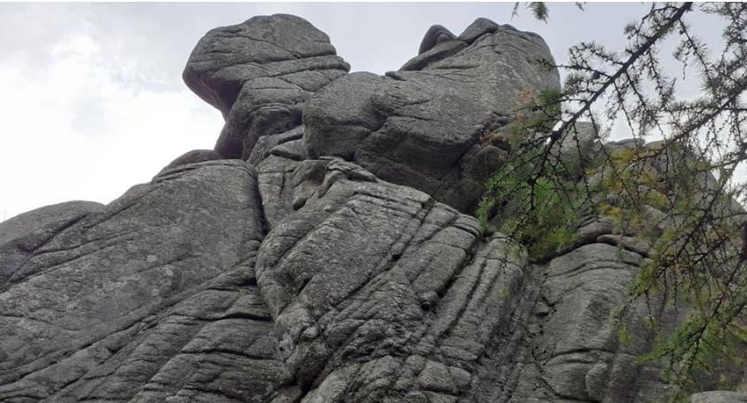 Skalna Brama - Najpiękniejsza grupa skalna zachodnich Karkonoszy