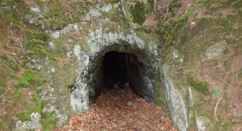 Sztolnia Magnetytowa na Zbójeckich Skałach