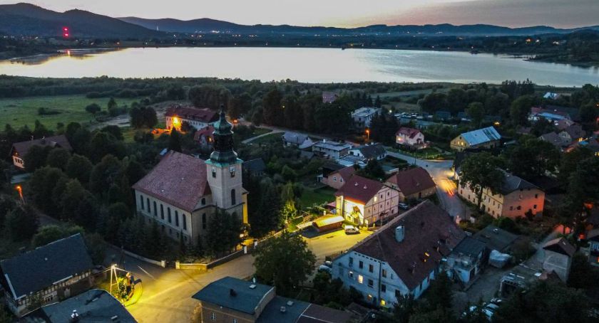 Sosnówka – malownicza wieś pod Grabowcem