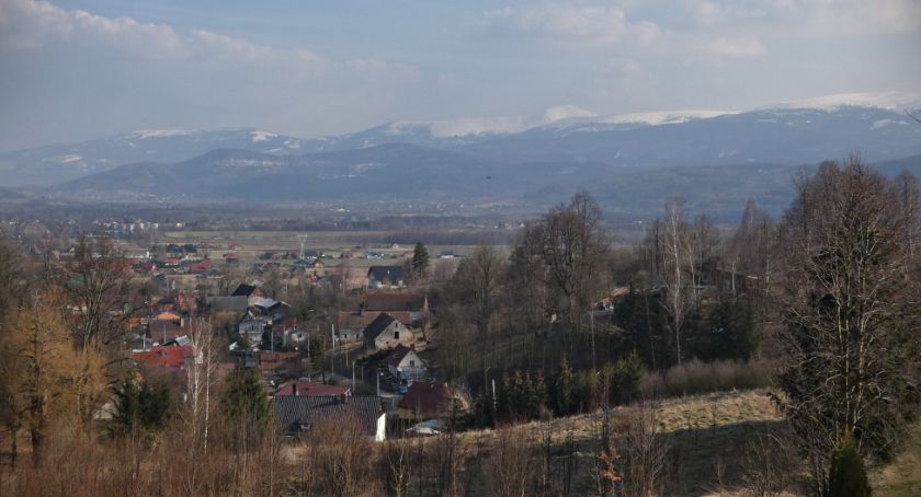 Biesy - wzgórze z pięknymi widokami na Karkonosze