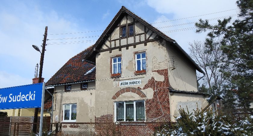 Stacja w Jeżowie Sudeckim - Kolej Doliny Bobru