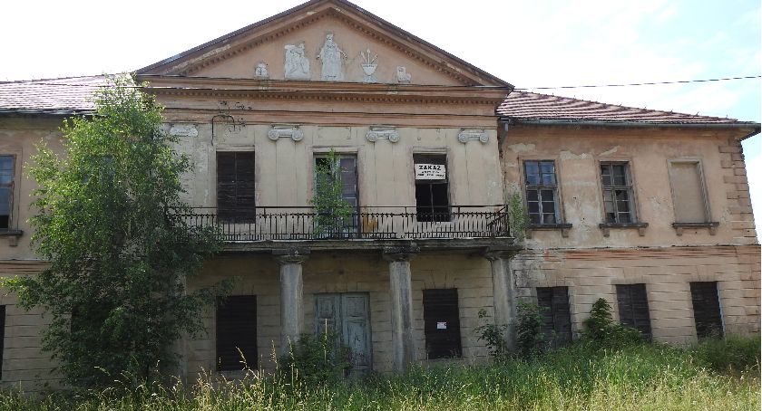 Pałac Lachmanów w Jałowcu