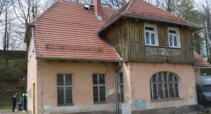 Stacja kolejowa w Marczowie. Kolej Doliny Bobru.