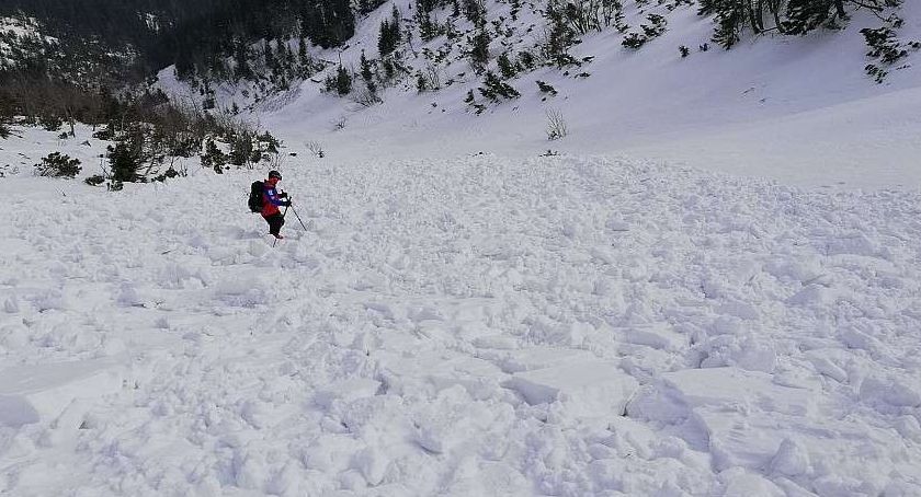 W Karkonoszach ogłoszono zagrożenie lawinowe