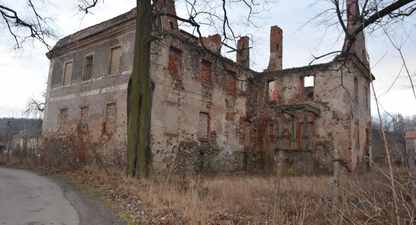 Pałac w Starych Rochowicach. Rezydencja królewskiego szambelana.