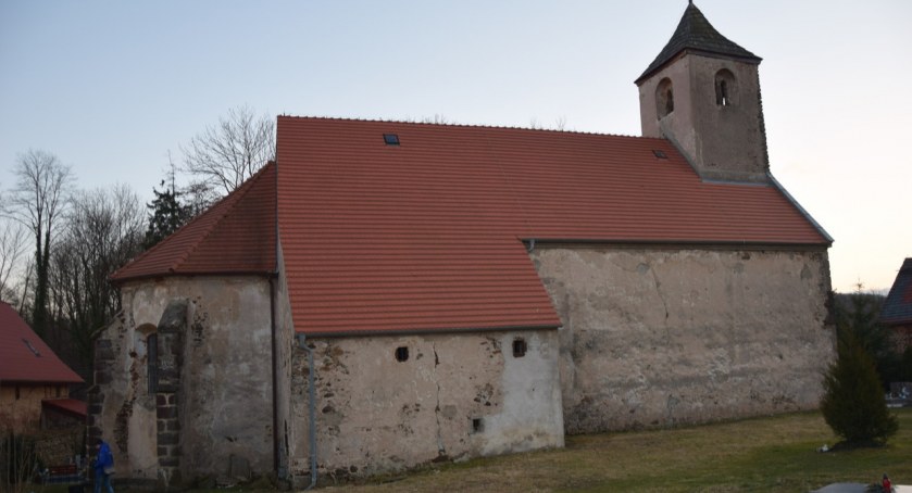 Osiem wieków historii. Romański kościół w Pogwizdowie.