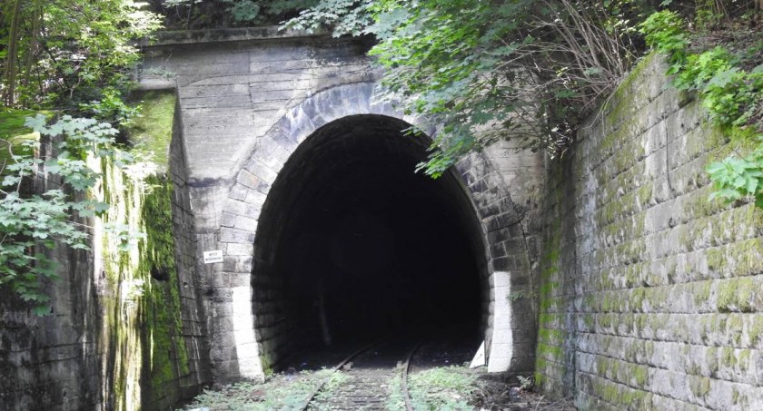 Tunel kolejowy pod Górą Zamkową - Kolej Doliny Bobru