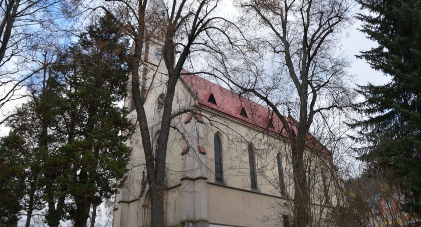 Kościół Świętego Franciszka z Asyżu - Tanvald-Šumburk nad Desnou