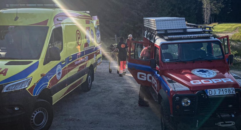 Groźny wypadek rowerzystki pod Działem Izerskim