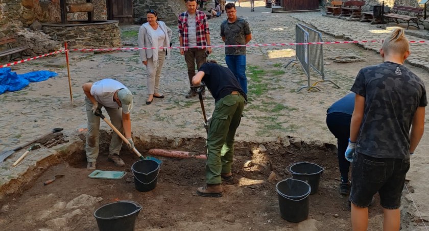Archeologowie na Zamku w Bolkowie