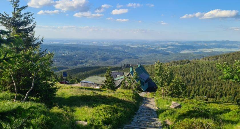 Odkryj widoki, przyrodę i gastronomię Karkonoszy