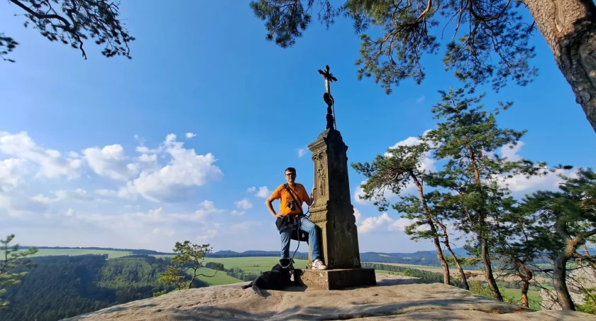 Góra Krzyżowa nad Adršpachem - Magiczne miejsce z pięknymi widokami