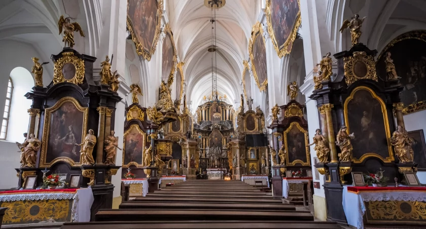 Opactwo cysterskie w Henrykowie wśród pomników historii