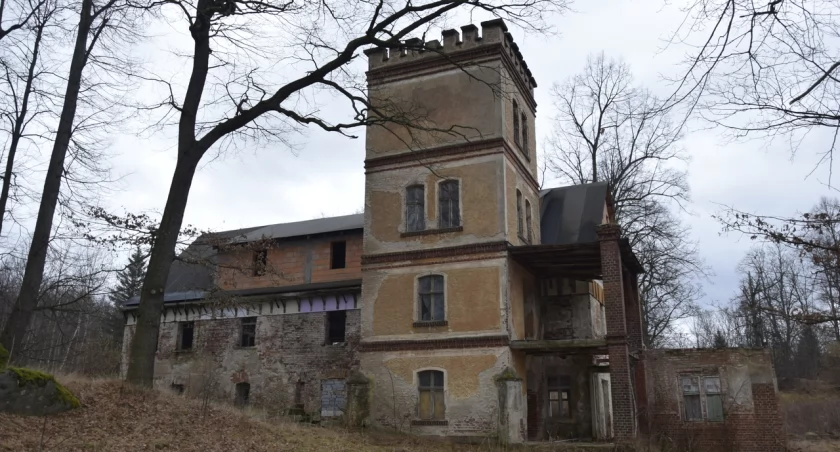 Tajemnicza historia pałacyku myśliwskiego w Staniszowie