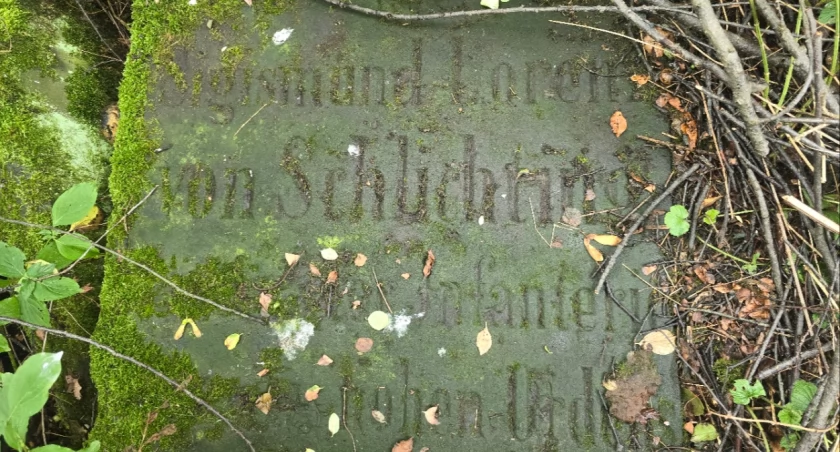Zrujnowane mauzoleum marszałka von Zieten. Historia o której nikt nie chce pamiętać.