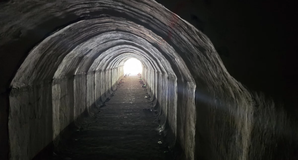 Urbex z portalem KarkonoszeGO: Ekscytująca podróż po opuszczonych miejscach