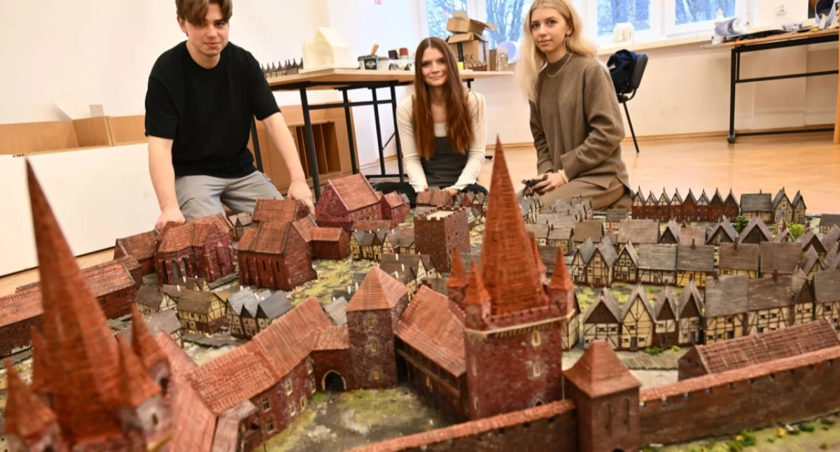Oto centrum Wrocławia w średniowieczu! Studenci stworzyli makietę XV-wiecznej dzielnicy żydowskiej