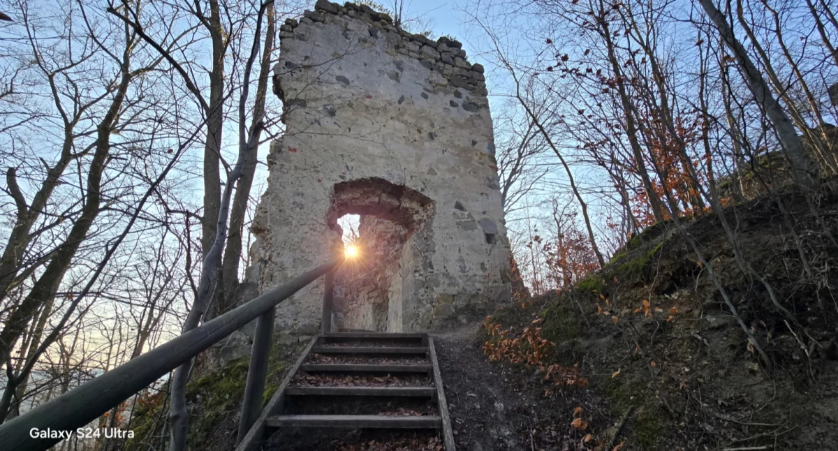 Děvín – zapomniana twierdza ukryta wśród lasów