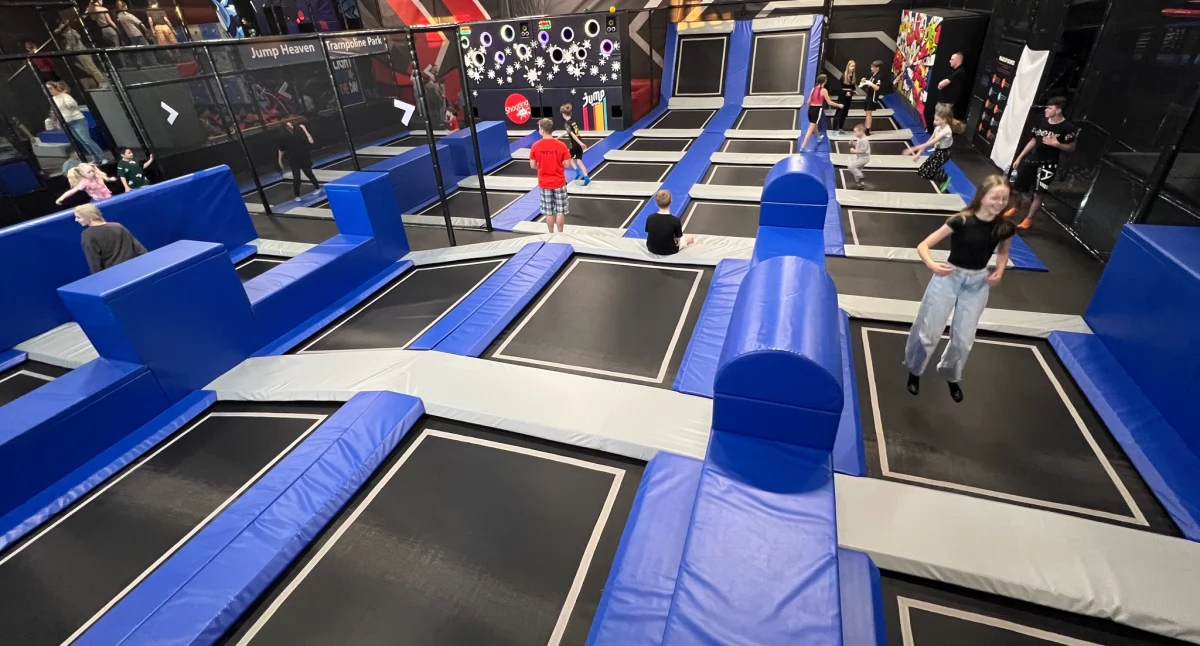 Park Trampolin Jump Heaven Jelenia Góra. Atrakcje na ferie w Karkonoszach