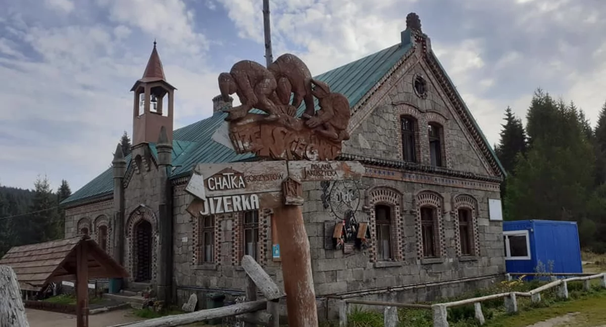 Legenda Gór Izerskich na wynajem. Nadleśnictwo Szklarska Poręba ogłasza przetarg na dzierżawę stacji turystycznej Orle.