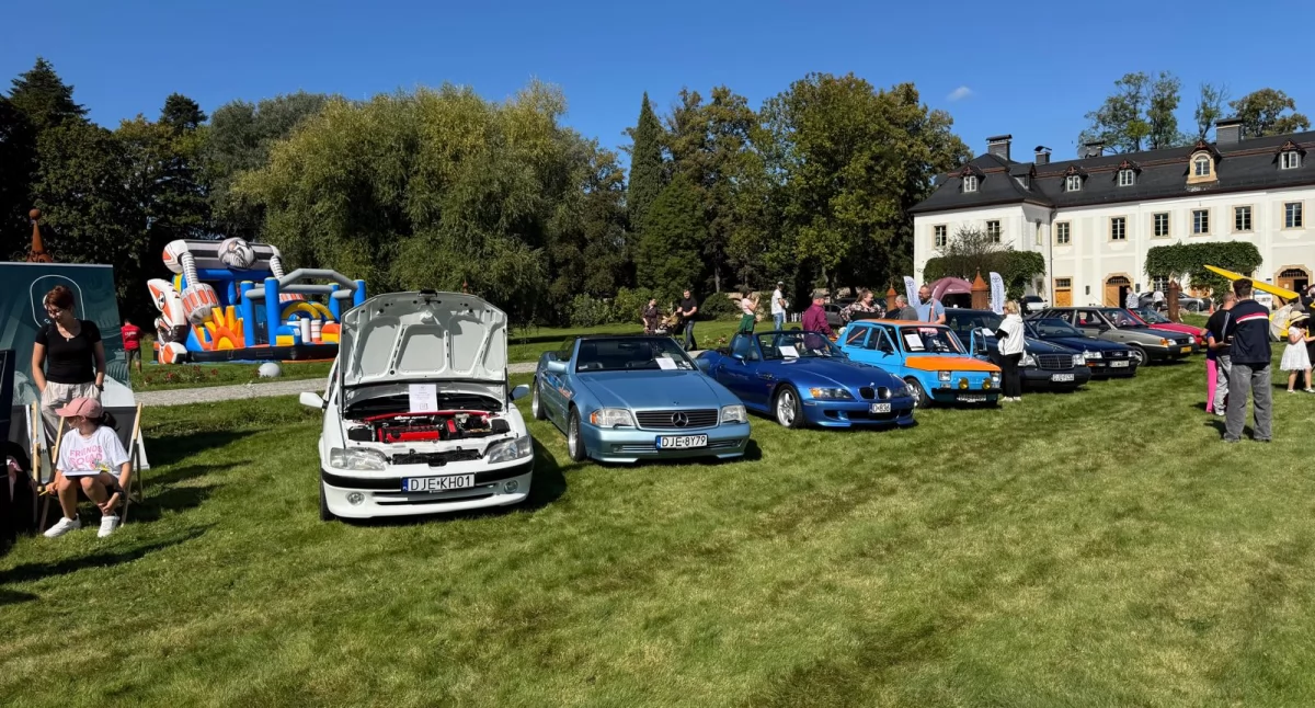 Rodzinny klimat i klasyczna motoryzacja – V Piknik U-Rodziny Pakoszów za nami