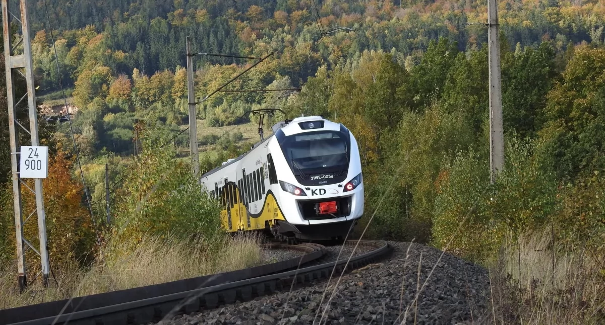 Pociągi wracają do Szklarskiej Poręby. Trwa największa od lat modernizacja górskiej linii kolejowej
